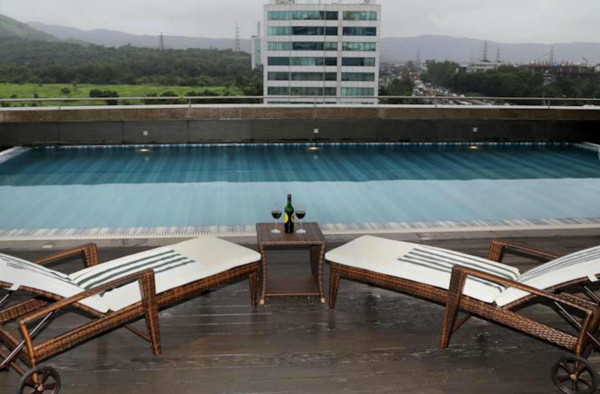 Country Inn & Suites By Radisson นาวีมุมไบ ภายนอก รูปภาพ